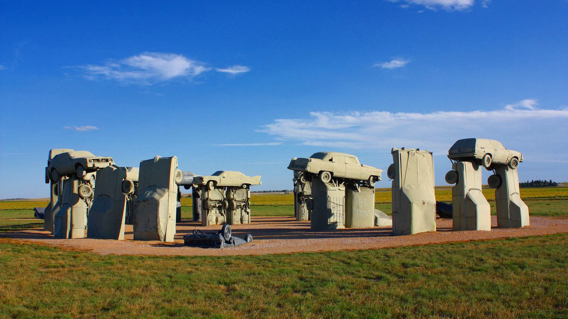 Carhenge, en Nebraska, Estados Unidos, es una de las atracciones más extrañas del mundo