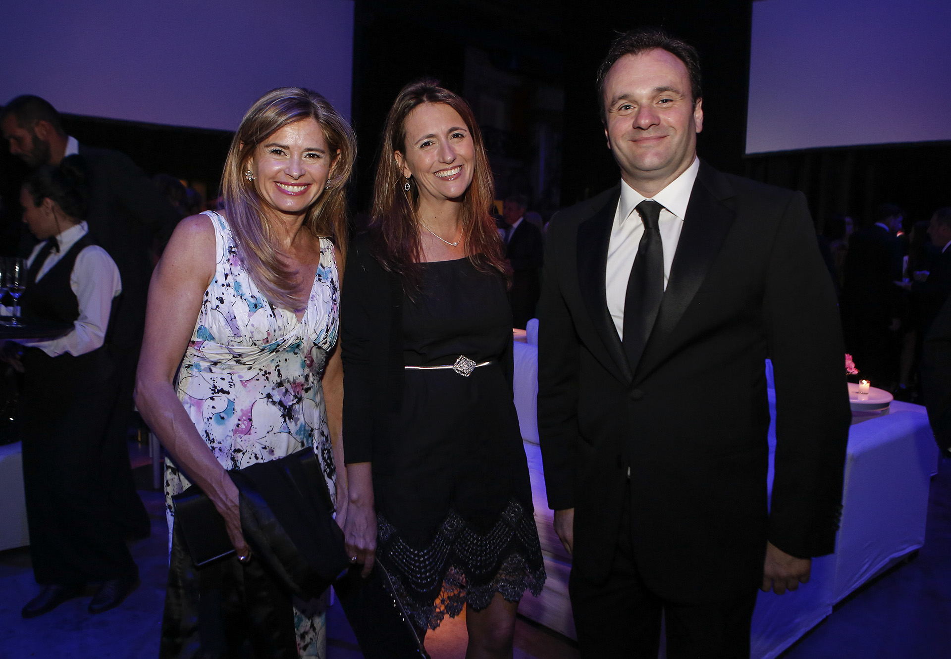 Juan Pablo Maglier, director de Relaciones Institucionales de La Rural, junto a su mujer Magdalena Maglier y la senadora María Laura Leguizamón