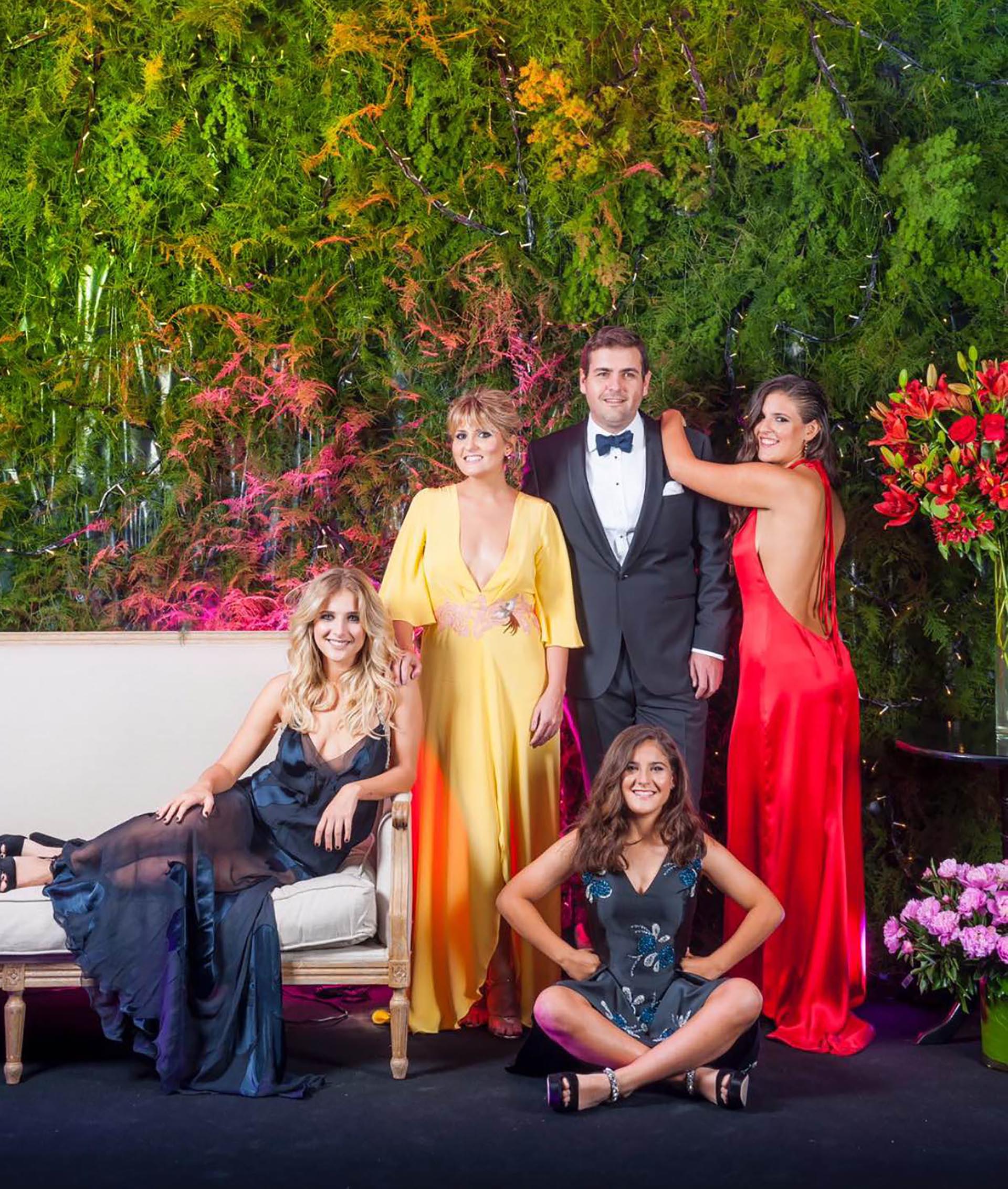 María Pilar, María Virginia, María Luz, María Emilia y Martín Gorosito