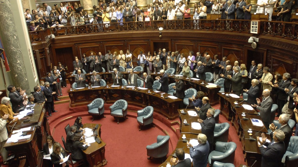 La ley de transparencia fiscal “da un golpe casi mortal” al secreto bancario