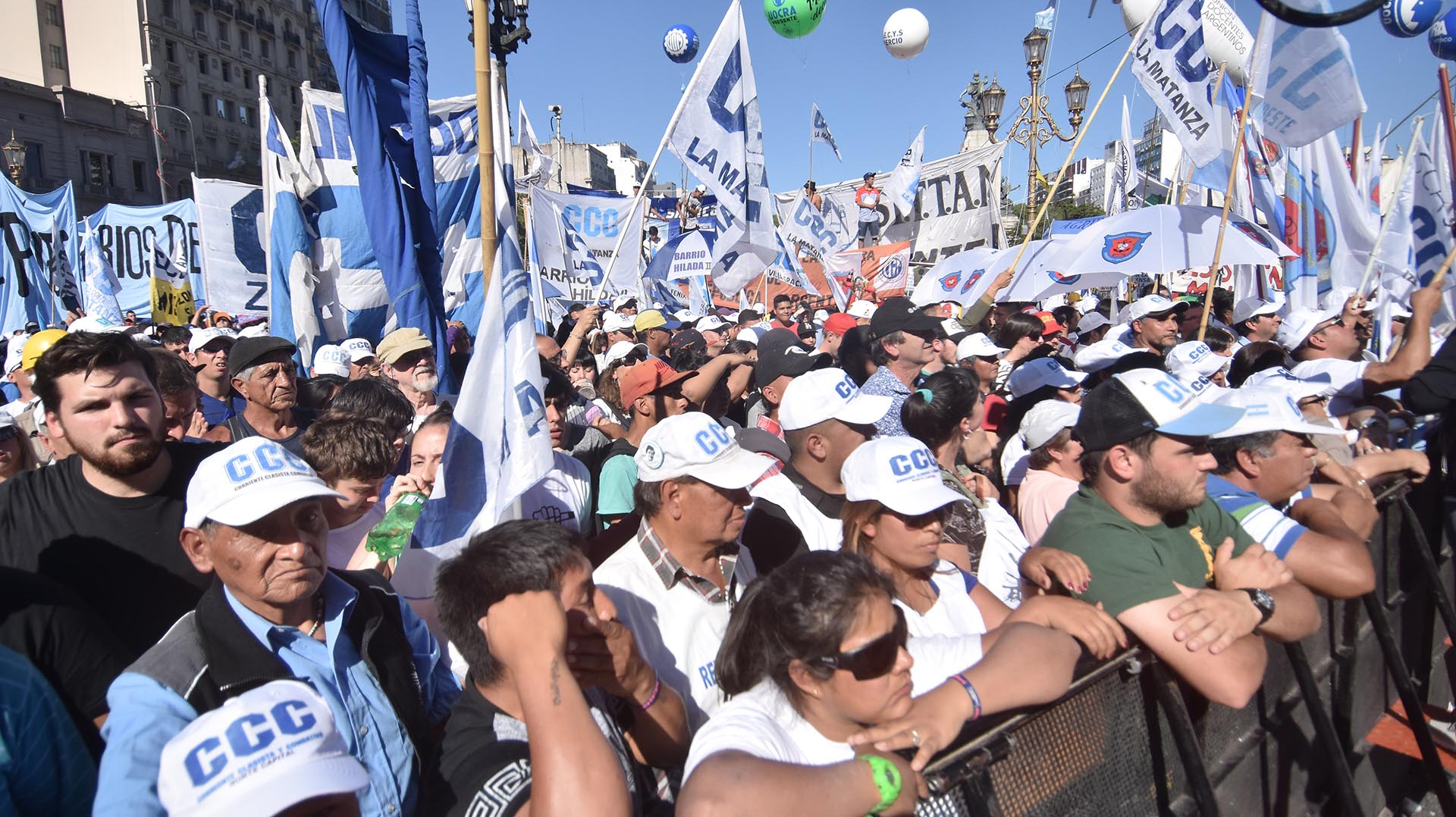 El grupo de militantes de la CCC que participó de la marcha