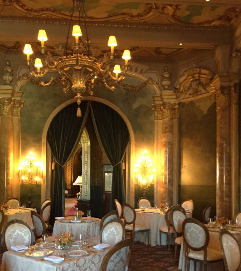 La propiedad cuenta con un salón para 800 invitados y privilegiadas vistas al mar (The Washington Post)