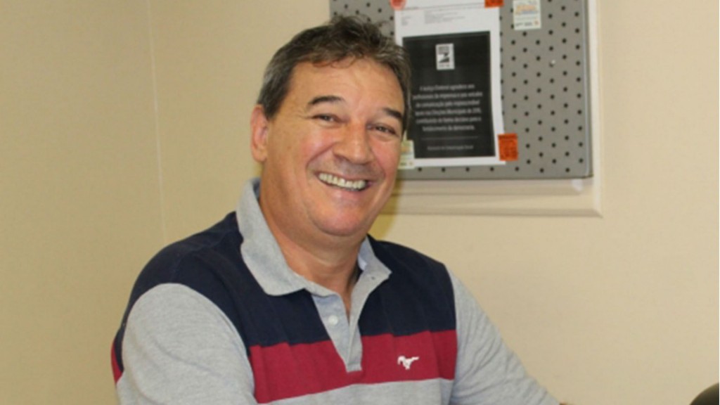 El director deportivo de Radio Super Condá, Ivan Carlos Agnoletto