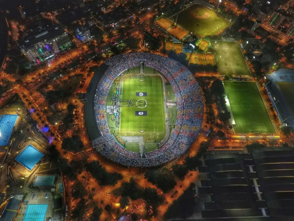 El Atanasio Girardot, en Medellín, desde el cielo