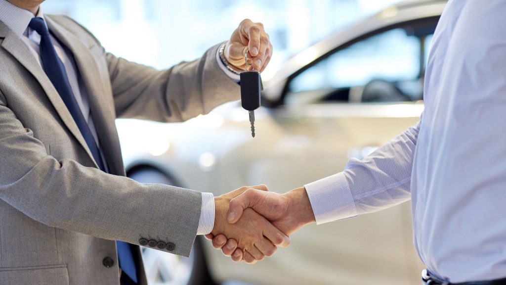 5 Cosas Clave que Debes Revisar Antes de Comprar un Auto Usado en Perú