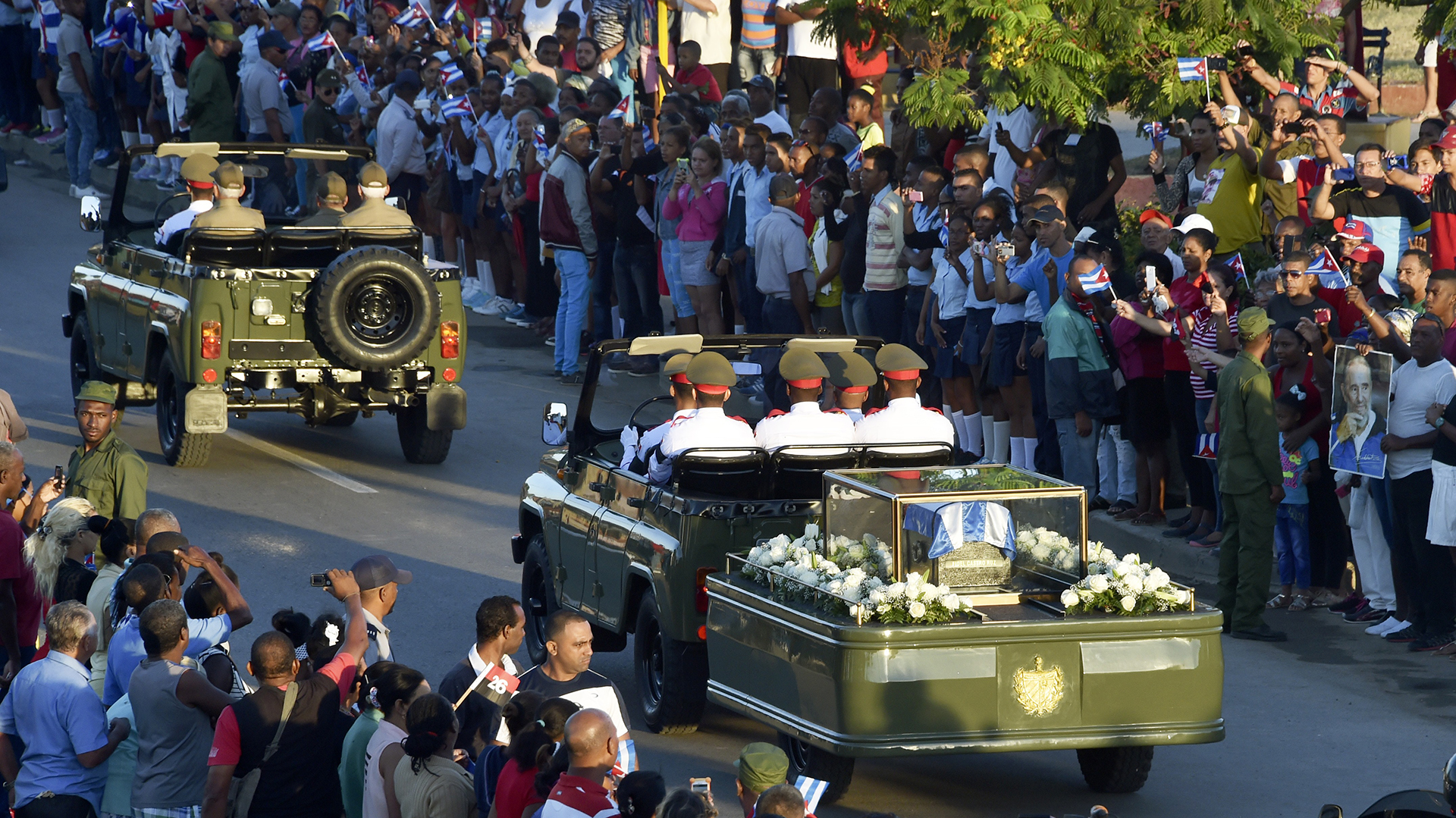 Las cenizas fueron depositadas en un panteón que se construyó de forma discreta en semanas o meses previos a la muerte de Fidel Castro