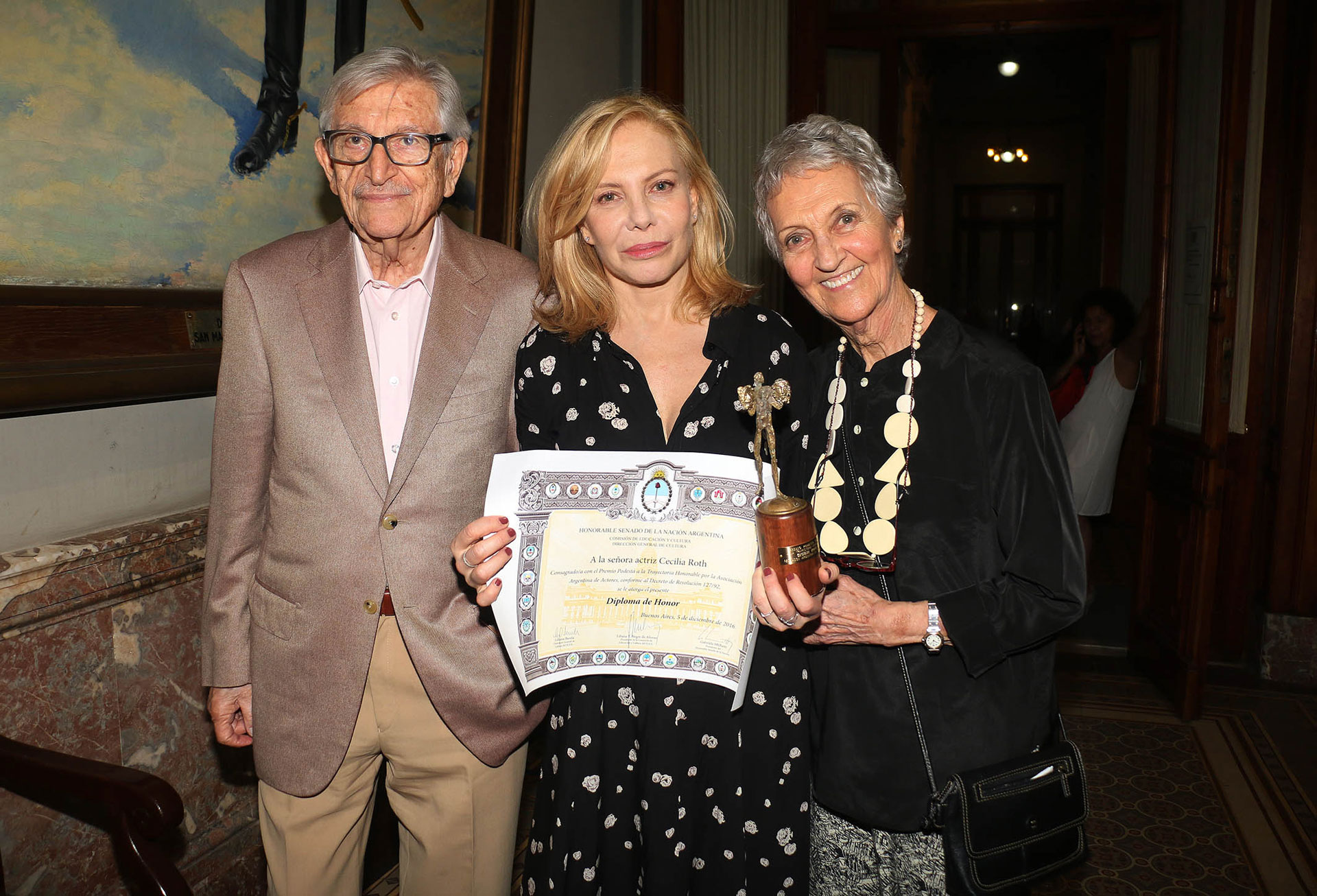 Cecilia Roth junto a sus padres