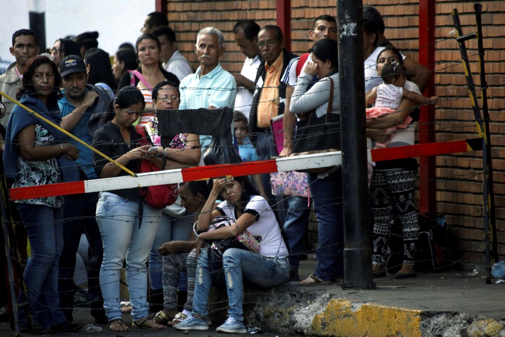6.500 funcionarios militares vigilan actualmente los 164 kilómetros de frontera que comparte el estado Táchira con el Norte de Santander colombiano (Reuters)