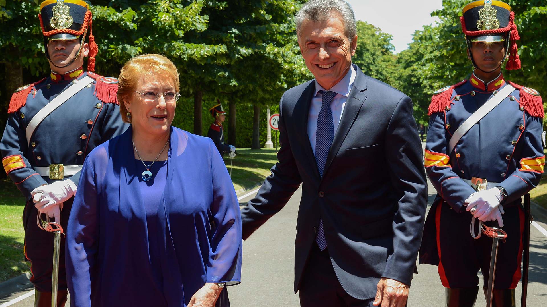 Macri se reúne con Bachelet en Chile