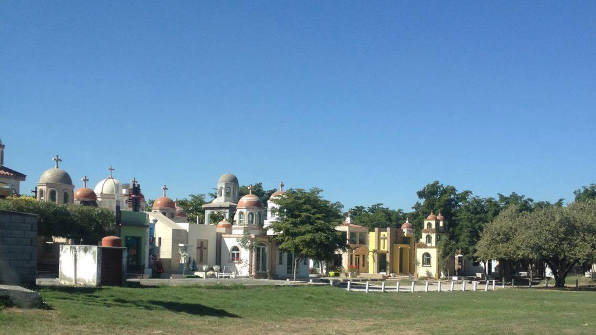 El área del panteón Jardínes del Humaya, en Culiacán, donde están enterrados los cuerpos de los capos narco de Sinaloa