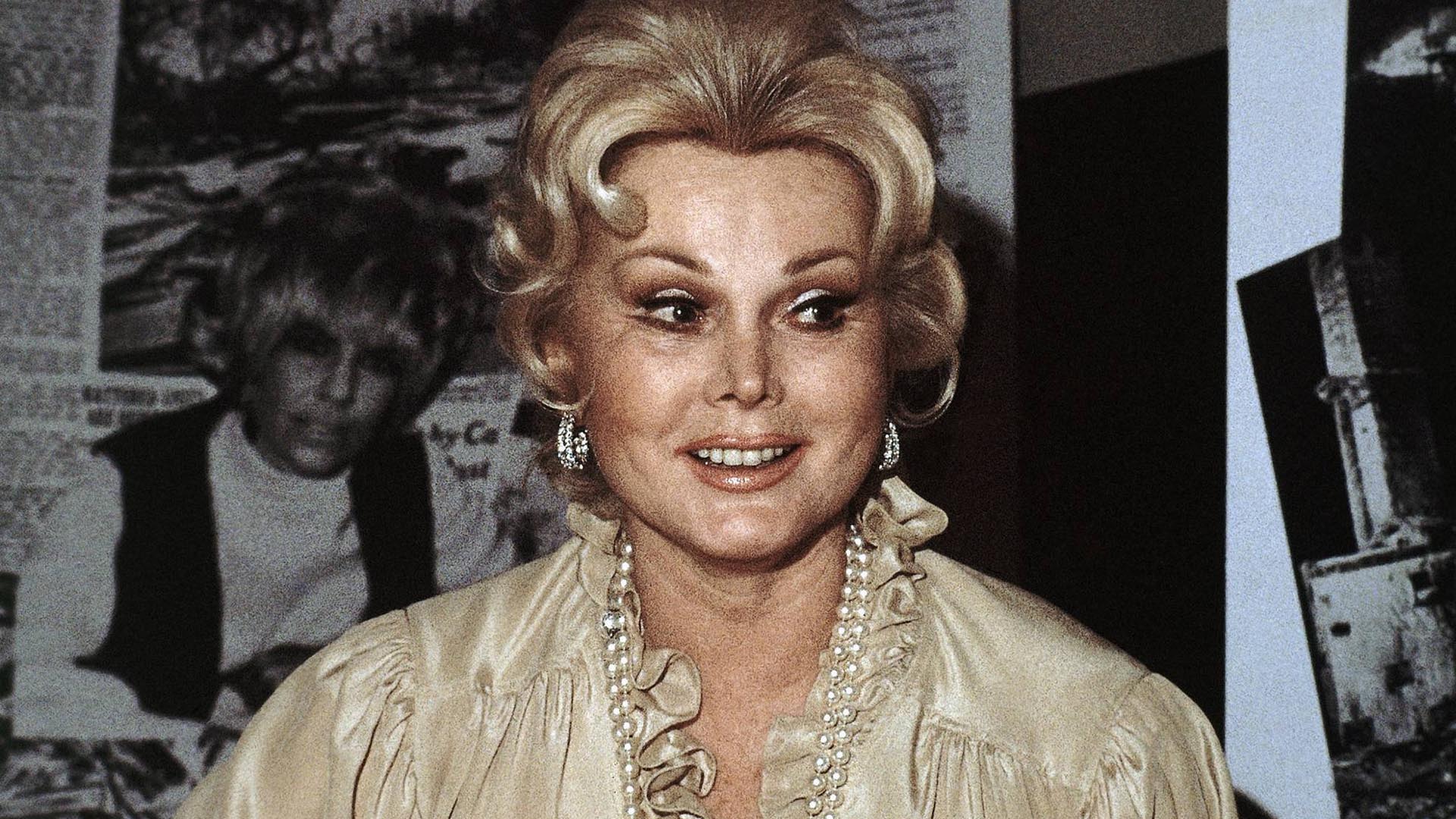 Zsa Zsa Gabor, la actriz húngara-estadounidense, murió el 18 de diciembre. Tenía 99 años