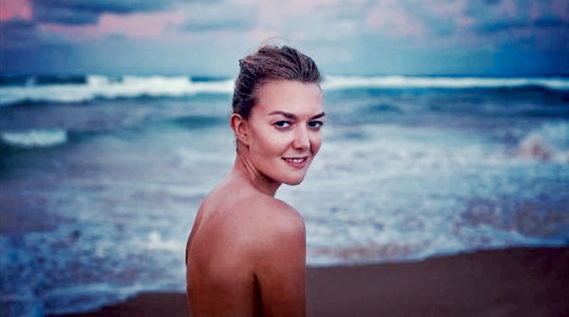 Marta Ortega posó para la lente de Mario Sorrenti alcanzado los 10 mil likes
