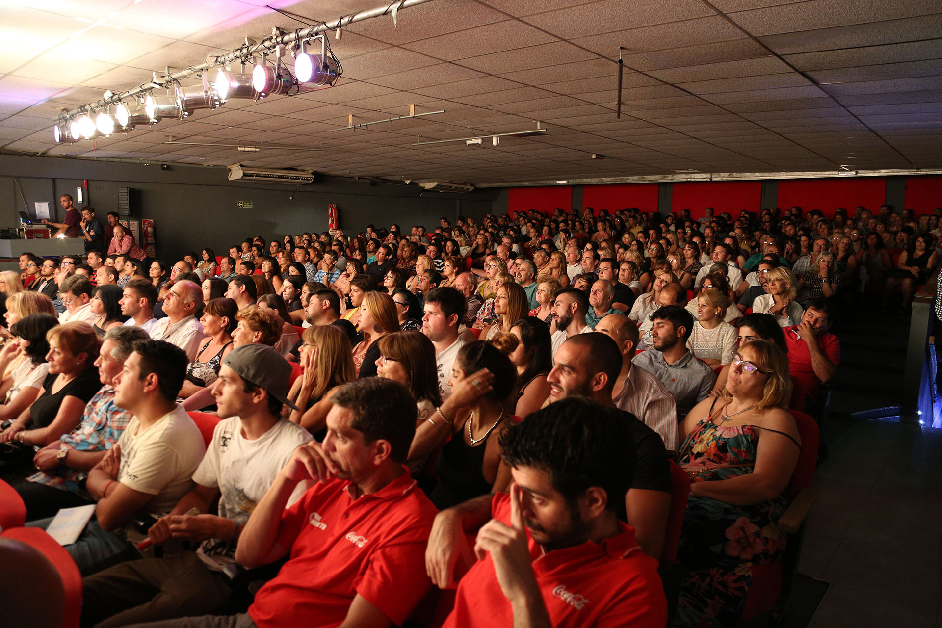 “Los corruptelli” y un estreno a sala llena