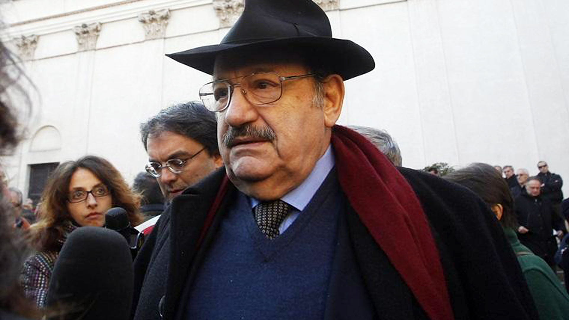 El escritor, filósofo y profesor de universidad italiano Umberto Eco, murió el 19 de febrero