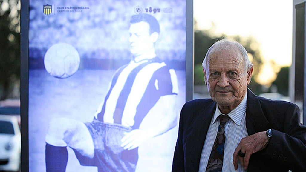 El futbolista uruguayo Nestor Gonçalves murió el 29 de diciembre a los 80 años.