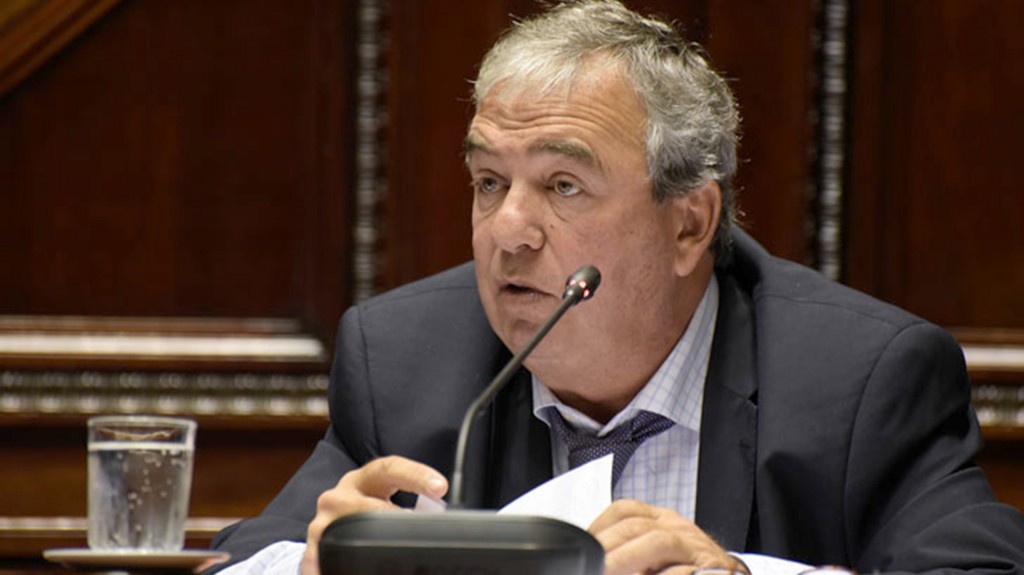 Luis Alberto Heber criticó la ley: “Es una nueva forma de imperialismo”