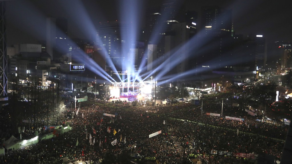 Miles de personas celebraron el inicio del año nuevo en Corea del Sur