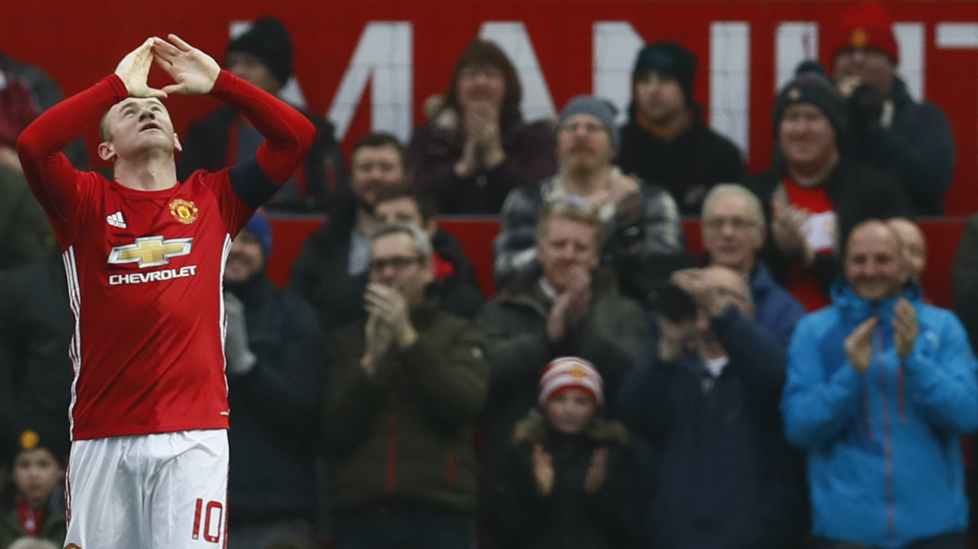 El inglés igualó el récord histórico de goles con Bobby Charlton (Reuters)