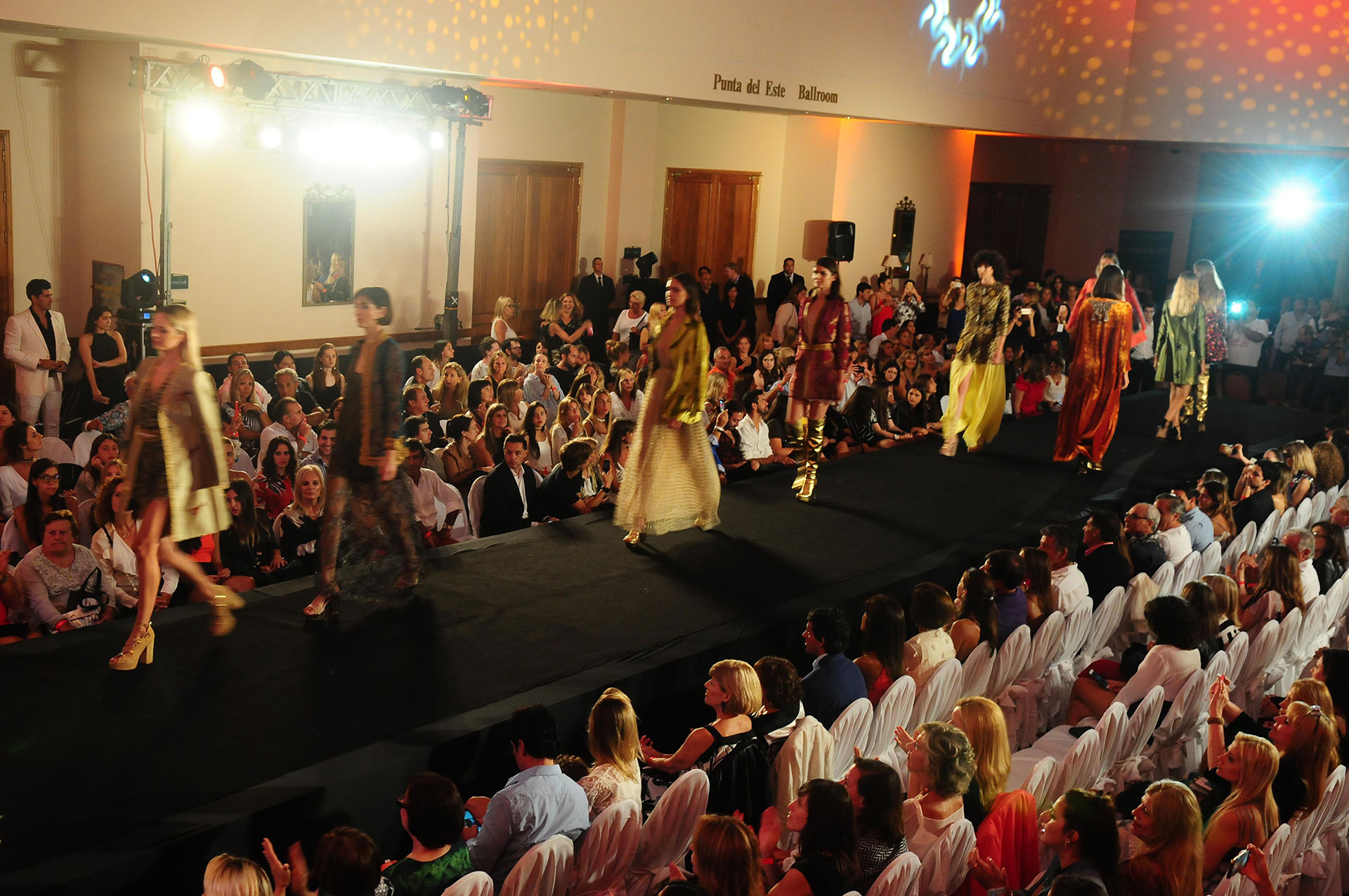 La primera edición del Enjoy Fashion Luxury, uno de los eventos de moda más importantes de la región y de la temporada esteña, tuvo lugar en uno de los mejores escenarios del verano, el hotel Enjoy Punta del Este