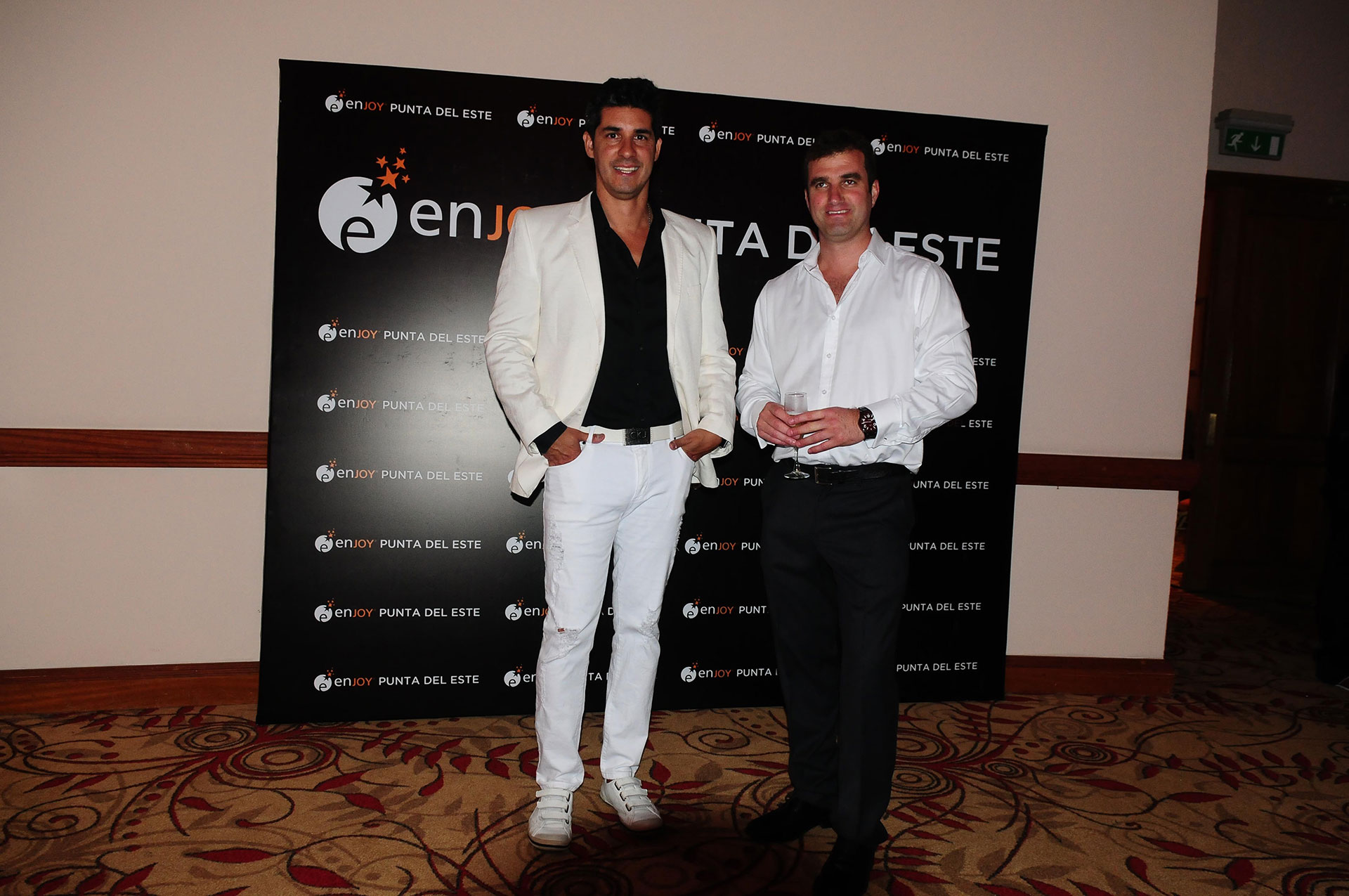 Javier Azcurra y Juan Eduardo Parker, gerente de Relaciones Públicas y gerente general de Enjoy Punta del Este, respectivamente