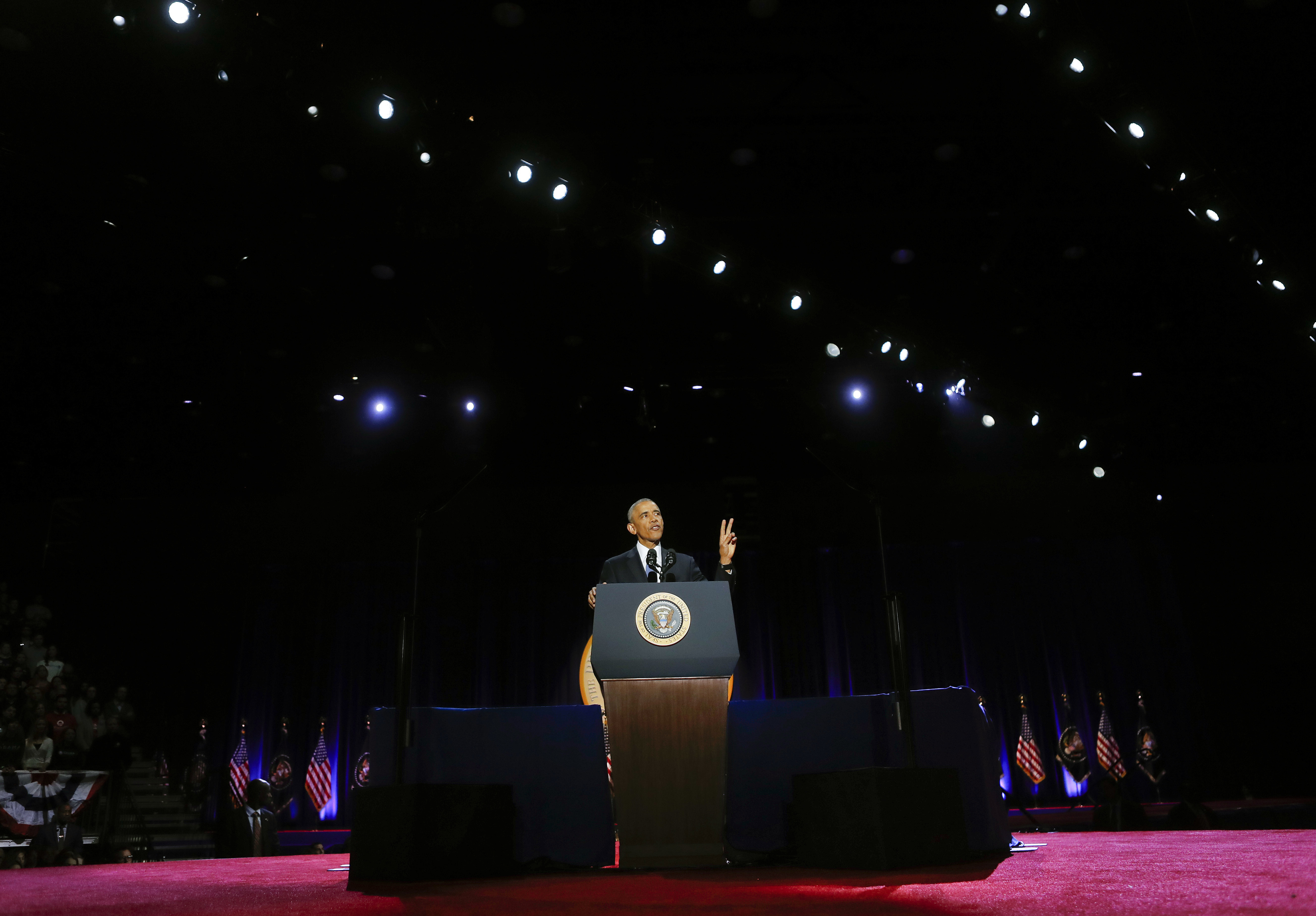 Obama dijo a sus seguidores que el futuro del país requiere del rescate de los valores fundamentales que marcaron la fundación de la nación para poder superar las diferencias (AP )