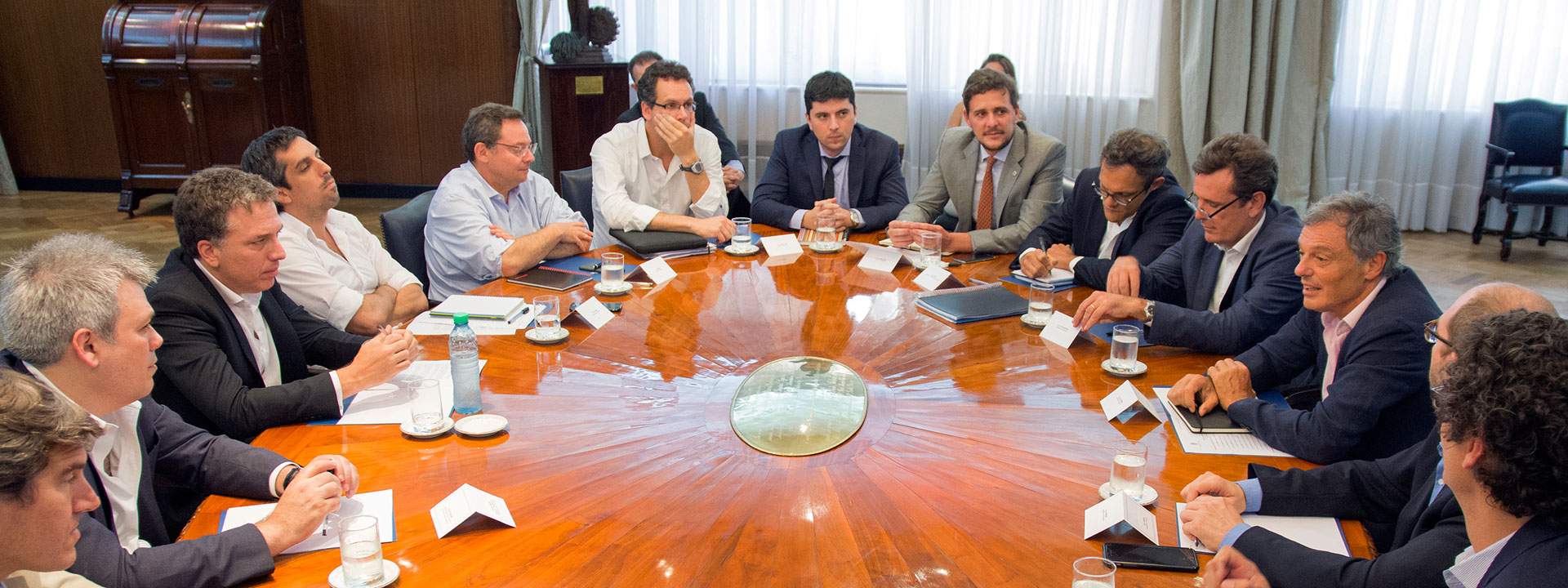 Reunión de Trabajo entre el equipo de Hacienda y el de Producción, en busca de racionalizar el gasto, en particular en personal
