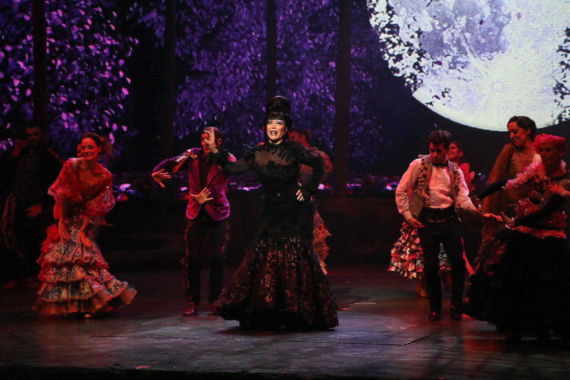 “Luz Cenicienta” se presenta en el teatro Nacional
