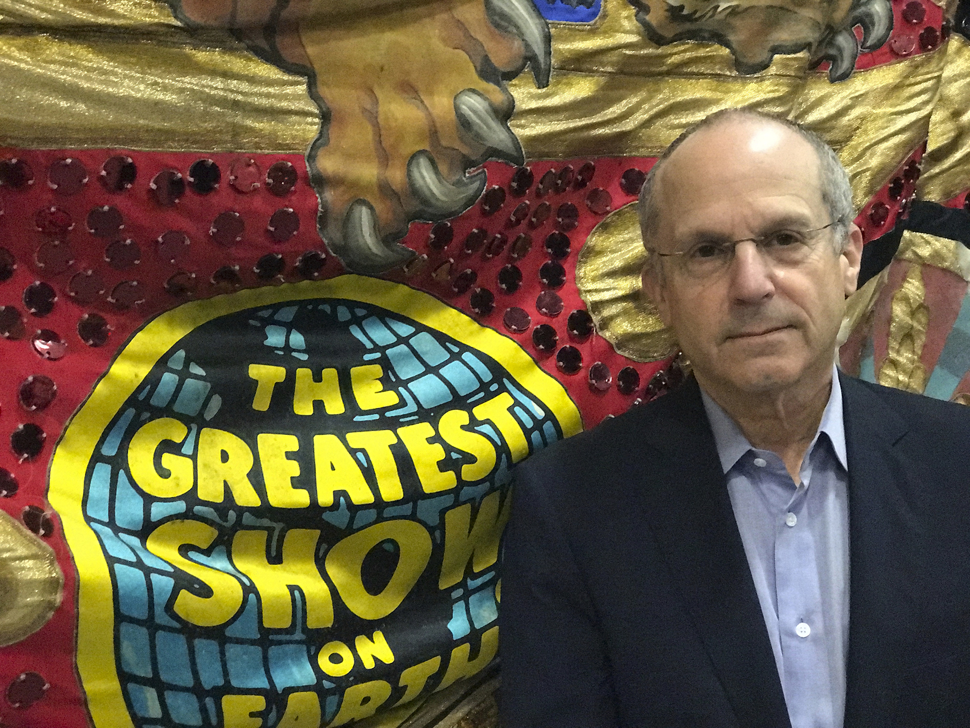 Kenneth Feld, CEO de Feld Entretainment, empresa dueña del circo, en una foto de 2017 cuando se anunció el cierre definitivo. Los Feld compraron el circo en 1967 (AP)