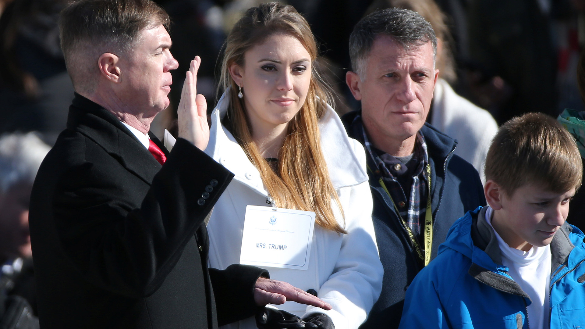 Greg Lowery y Sara Corry son integrantes de la banda sonora del EjÃ©rcito de Estados Unidos