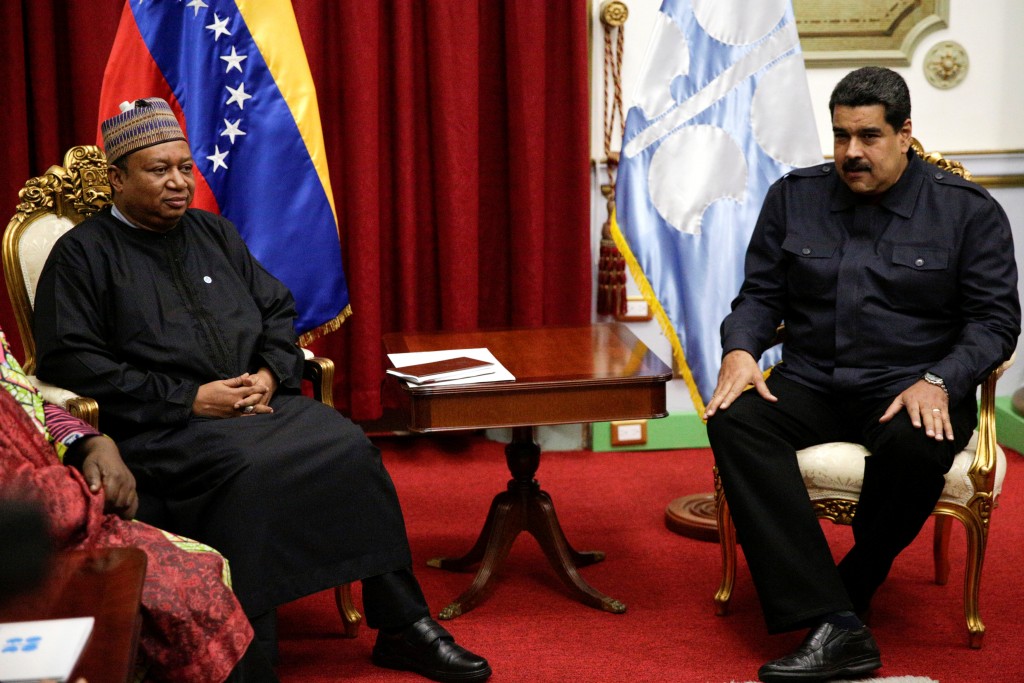 Nicolas Maduro durante el encuentro con el Segretario General de la Opep Mohammed Barkindo (Reuters)