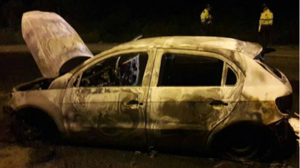 carro uber incendio