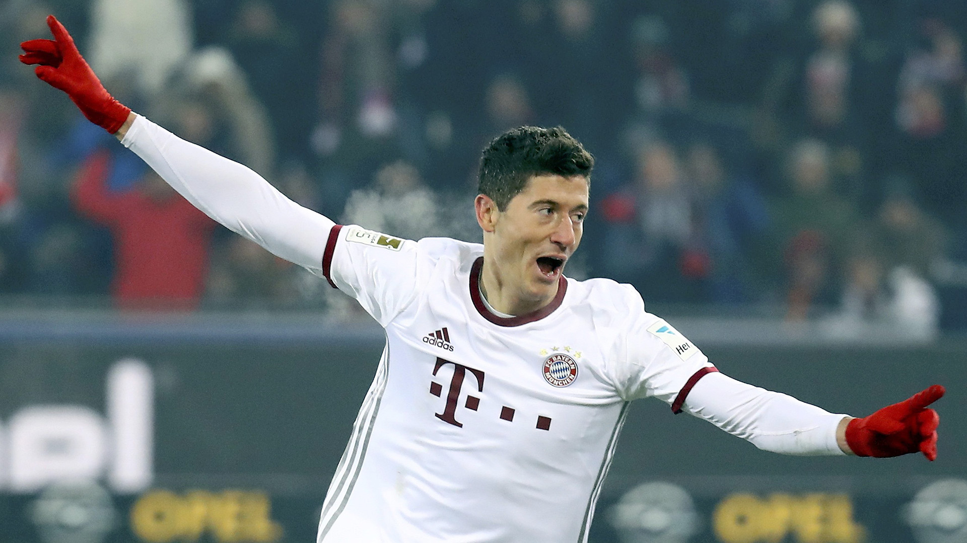 El polaco es el segundo mejor goleador extranjero de la Bundesliga (Reuters)