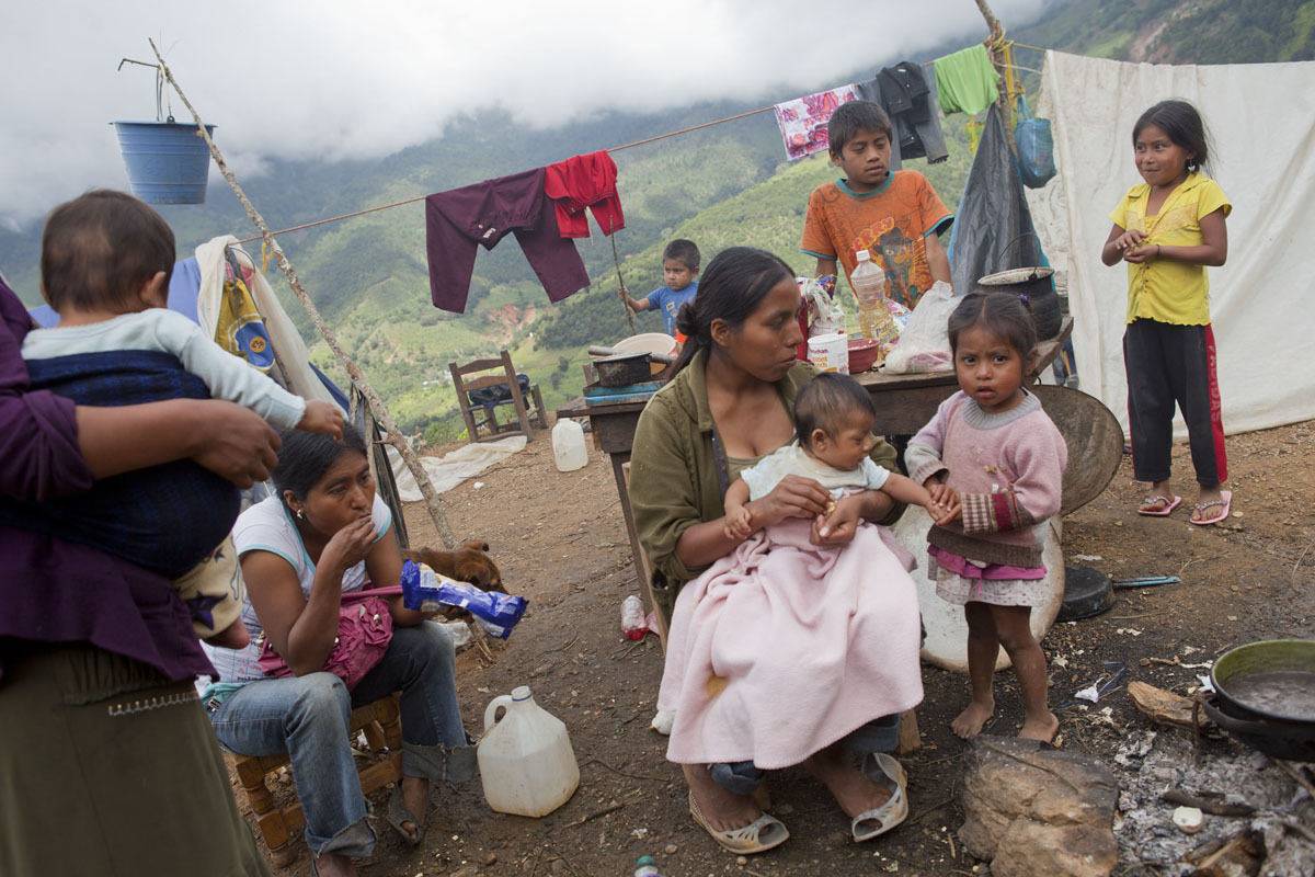 La pobreza afecta a 175 millones de personas en América Latina, al tiempo que aumentan los desplazados de sus zonas originarias