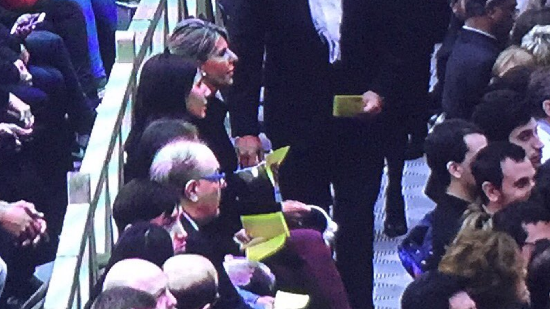 Arroyo Salgado y las hijas de Nisman esperaron en el sector donde se agrupan los argentinos @sacroprofano