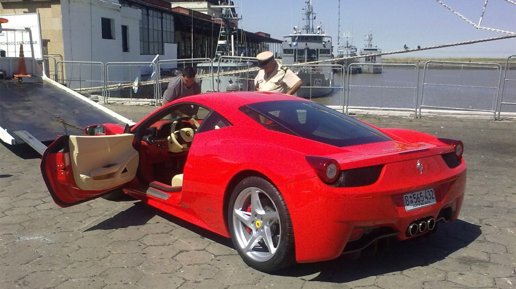 Ferrari, Lamborghini, Rolls Royce o Maserati son algunas de las marcas más vistas en el Este