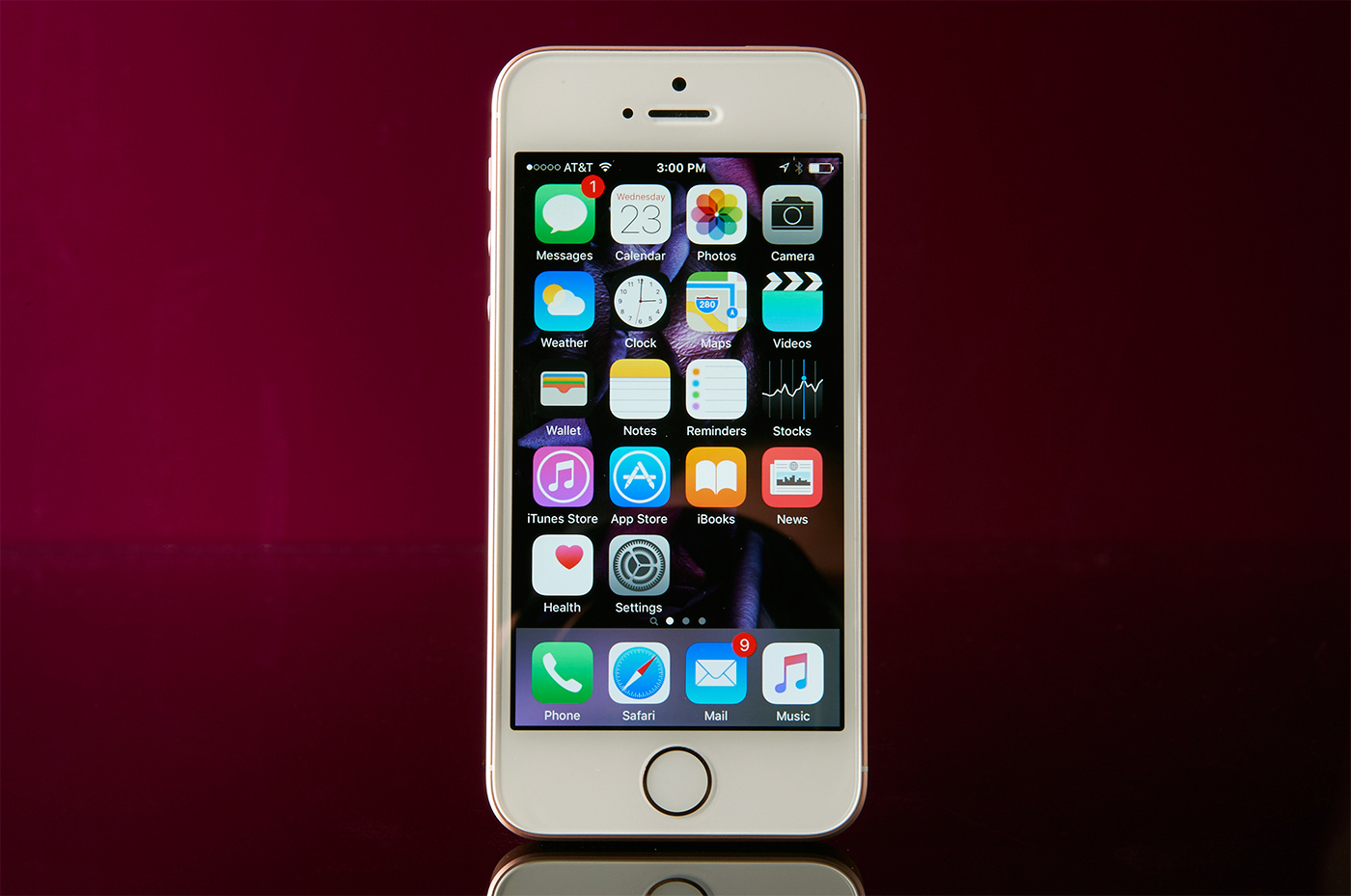 Apple proyecta para el trimestre (enero-marzo) unos ingresos situados entre los 51.500 a los 53.500 millones de dólares