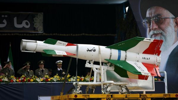 Iran-misil-balistico-1024x576