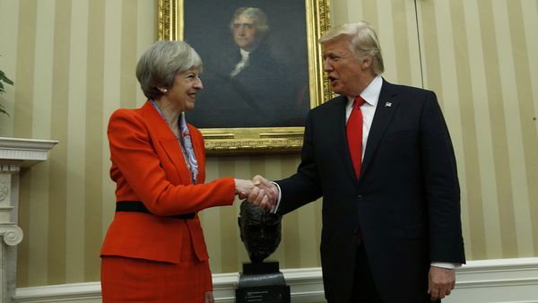 2017-01-27T172809Z_575959420_HT1ED1R1CIK4S_RTRMADP_3_USA-TRUMP-BRITAIN-1