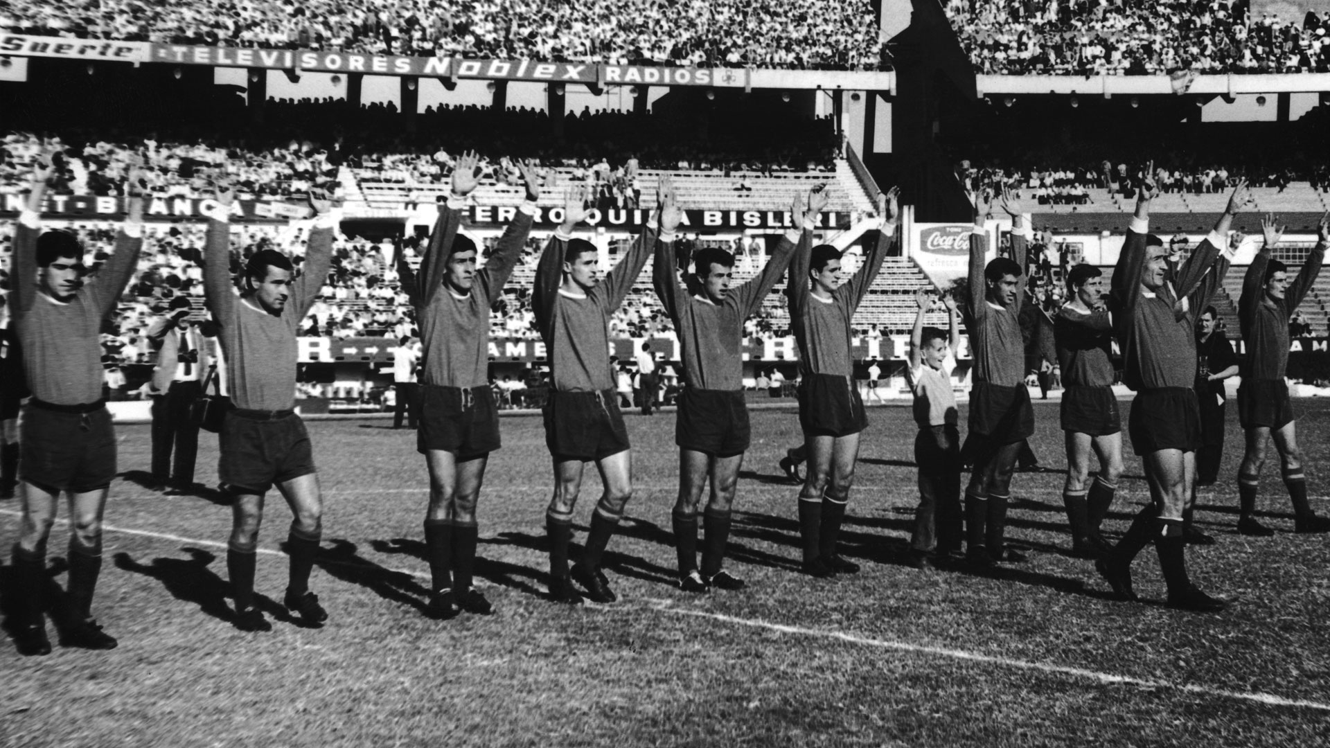 Navarro lidera la formación: Ferreiro, Savoy, Bernao y Santoro, entre otros, lo secundan (Getty)