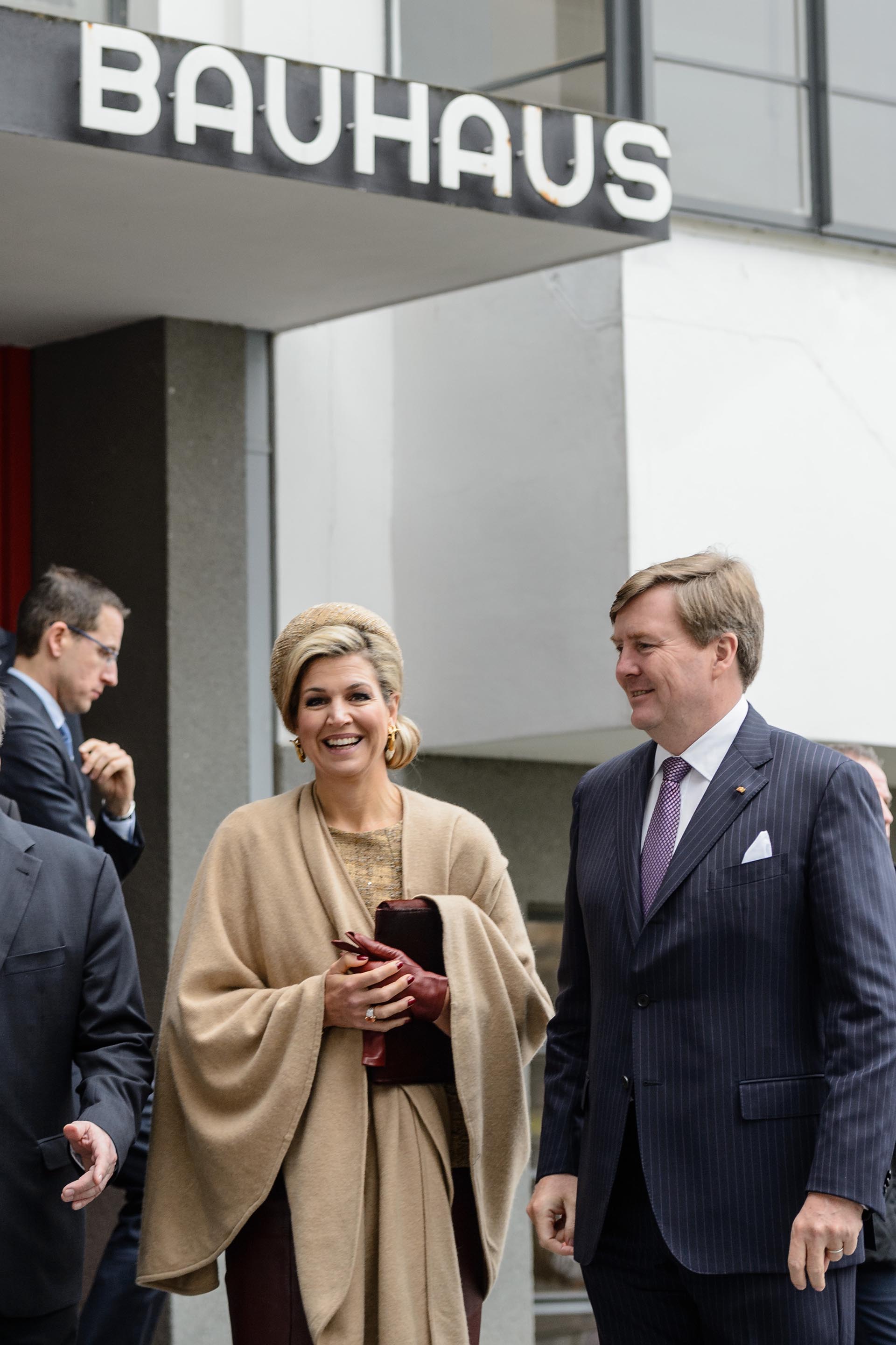 Máxima y Guillermo de Holanda durante su paso por Dessau, en Alemania. La visita oficial duró tres días y juntos recorrieron distintas ciudades