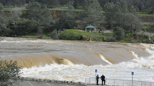 Lago-Oroville-EEUU-1920-1
