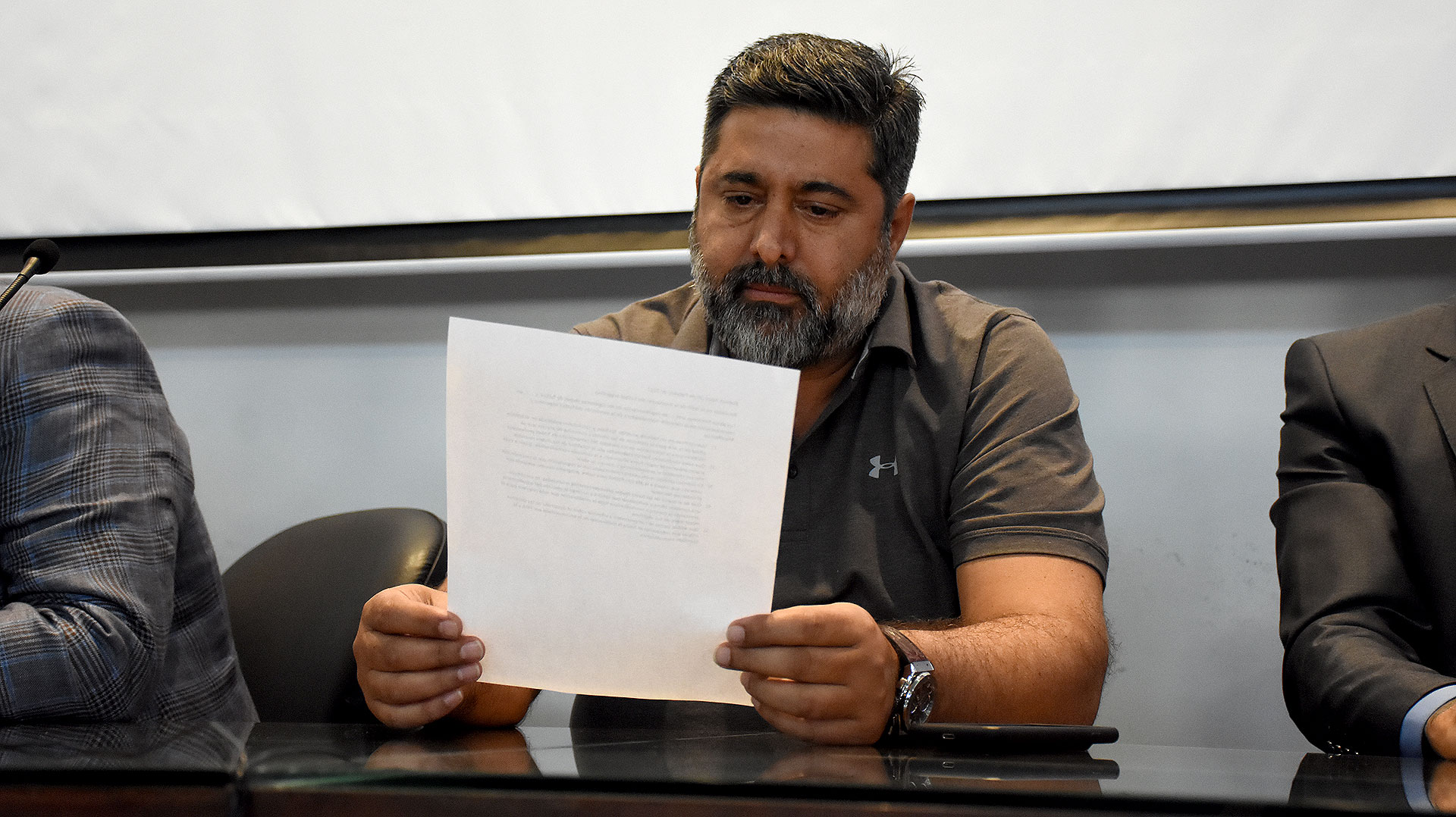 Daniel Angelici tuvo un rol destacado en el análisis de las ofertas