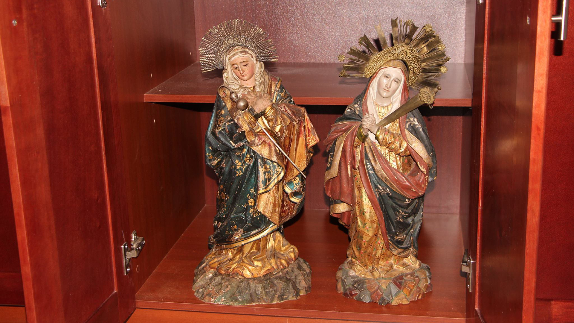 Algunas de las piezas de arte robadas que se encontraron en la casa donde estaba Contreras Chávez
