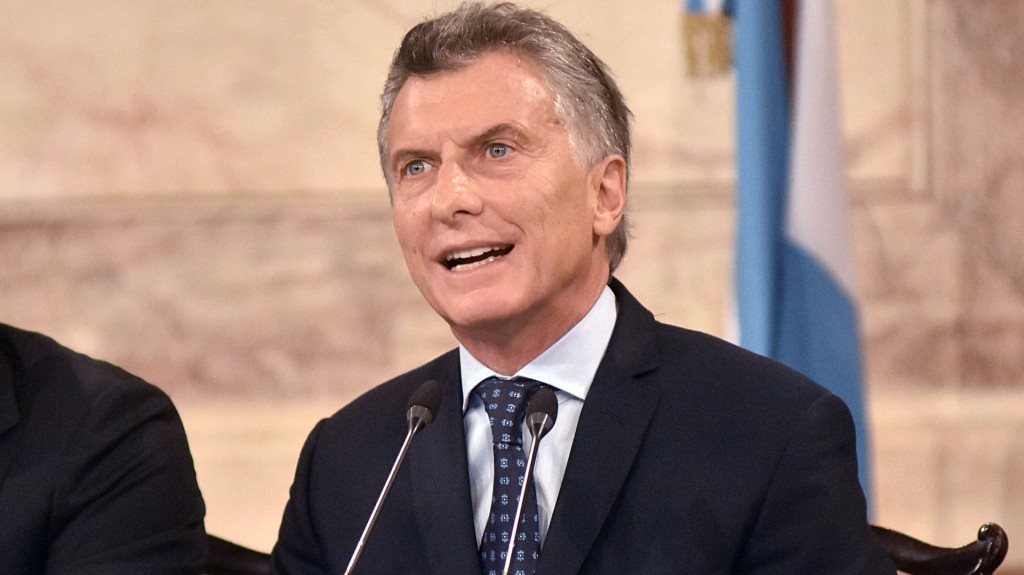 “Para que los argentinos puedan vivir más tranquilos, tenemos que trabajar en equipo” (DyN)