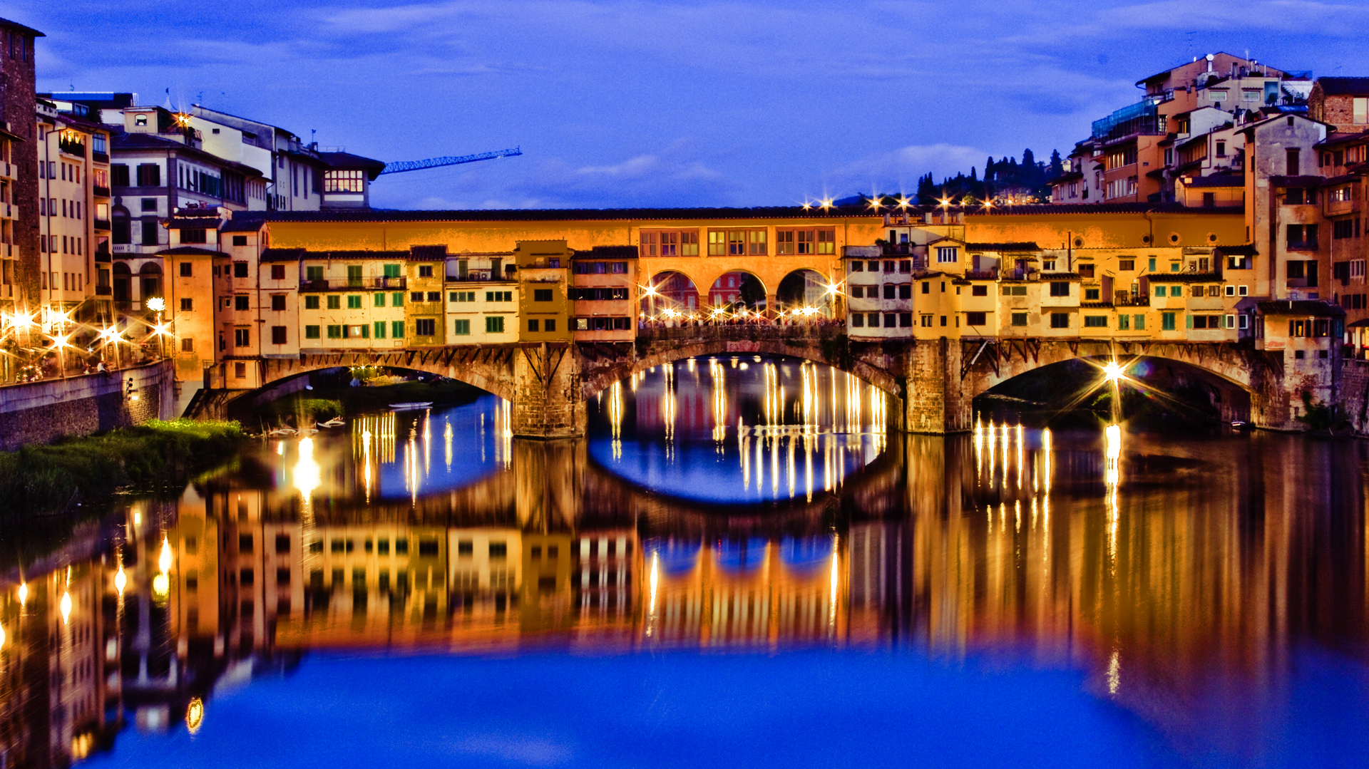 El Ponte Vecchio de Florencia es el puente de arco segmentario de piedra más antiguo de Europa(istock)