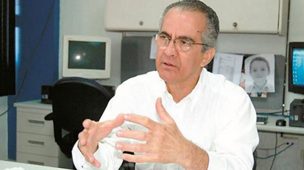 Santiago Guevara, profesor universitario