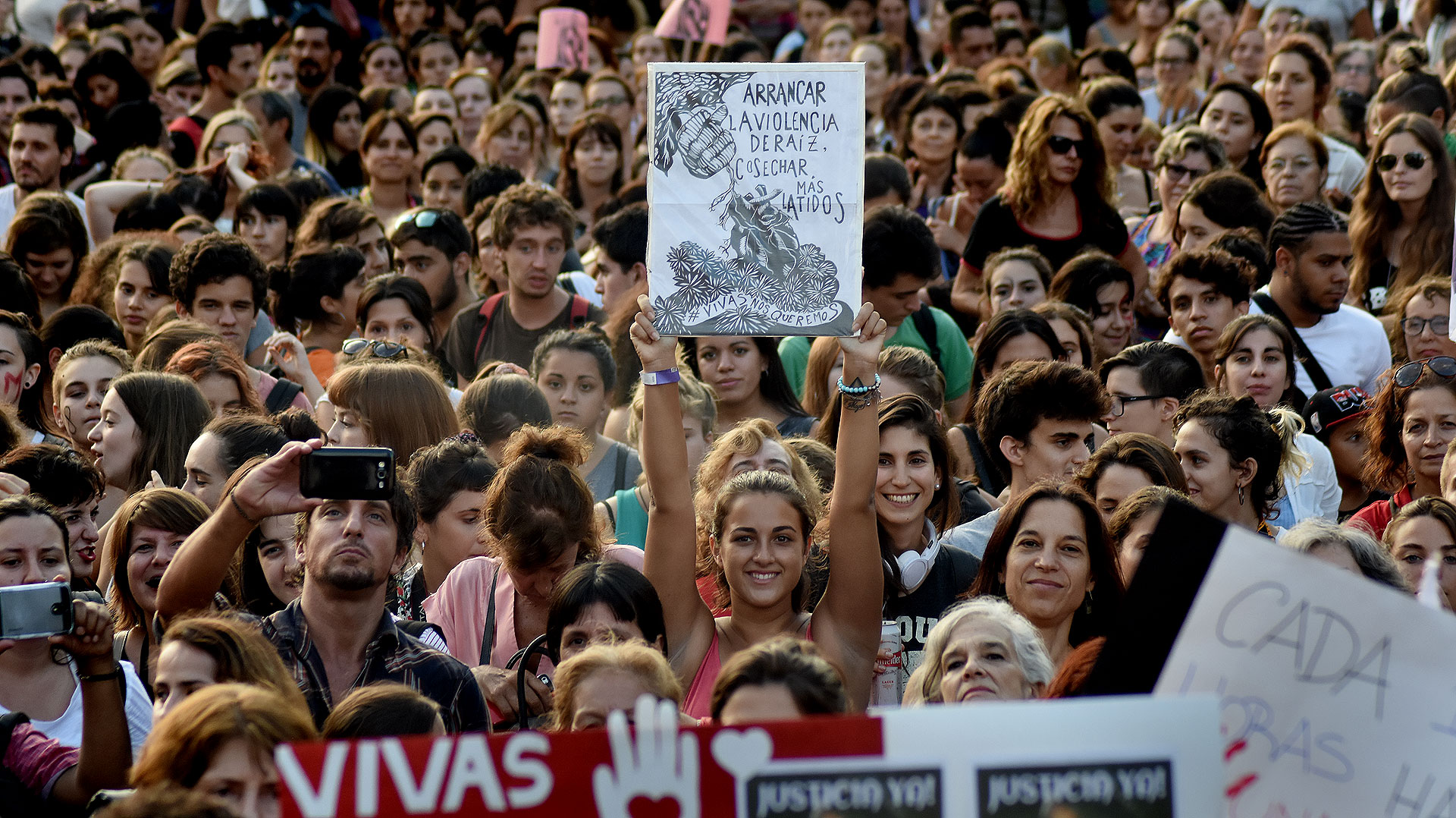 Cómo Se Vivió La Marcha Por El Día De La Mujer Desde Adentro Infobae