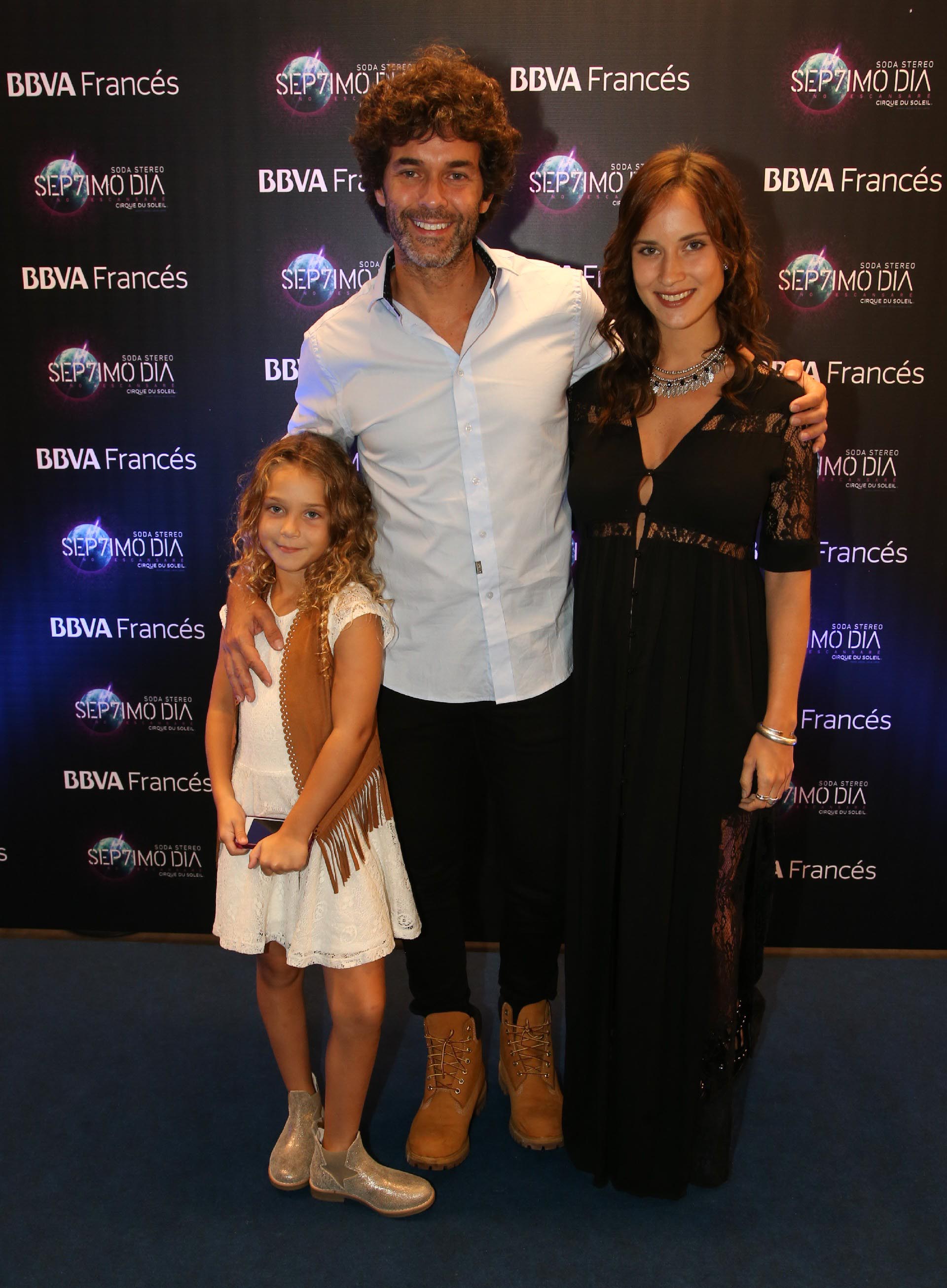 Mariano Martínez y su hija Olivia junto a Camila Cavallo el gran estreno de “Sép7imo Día”