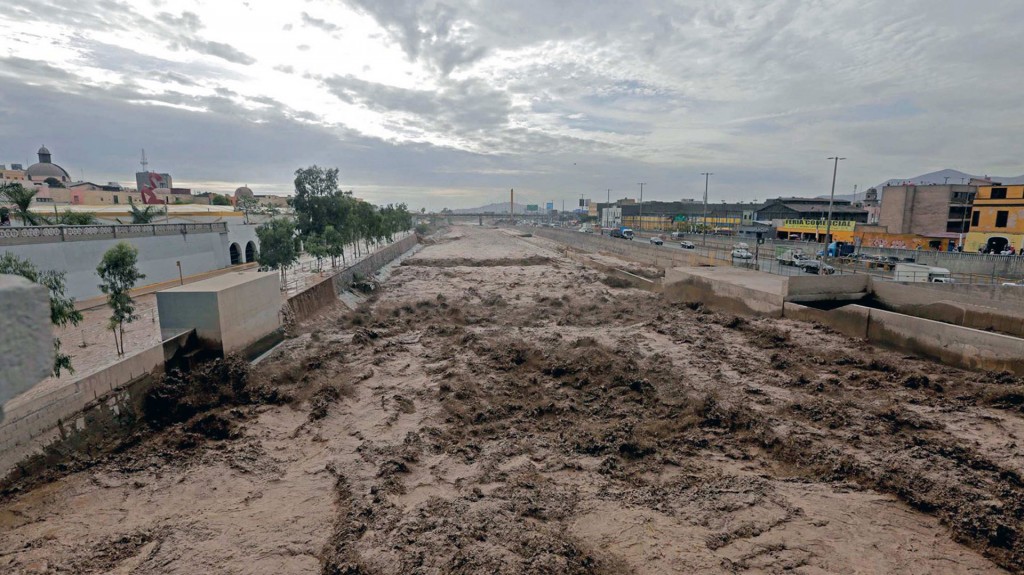 El desastre natural en Perú dejó al menos 43 muertos, 72 heridos, 11 desaparecidos y más de 56.293 damnificados (EFE)
