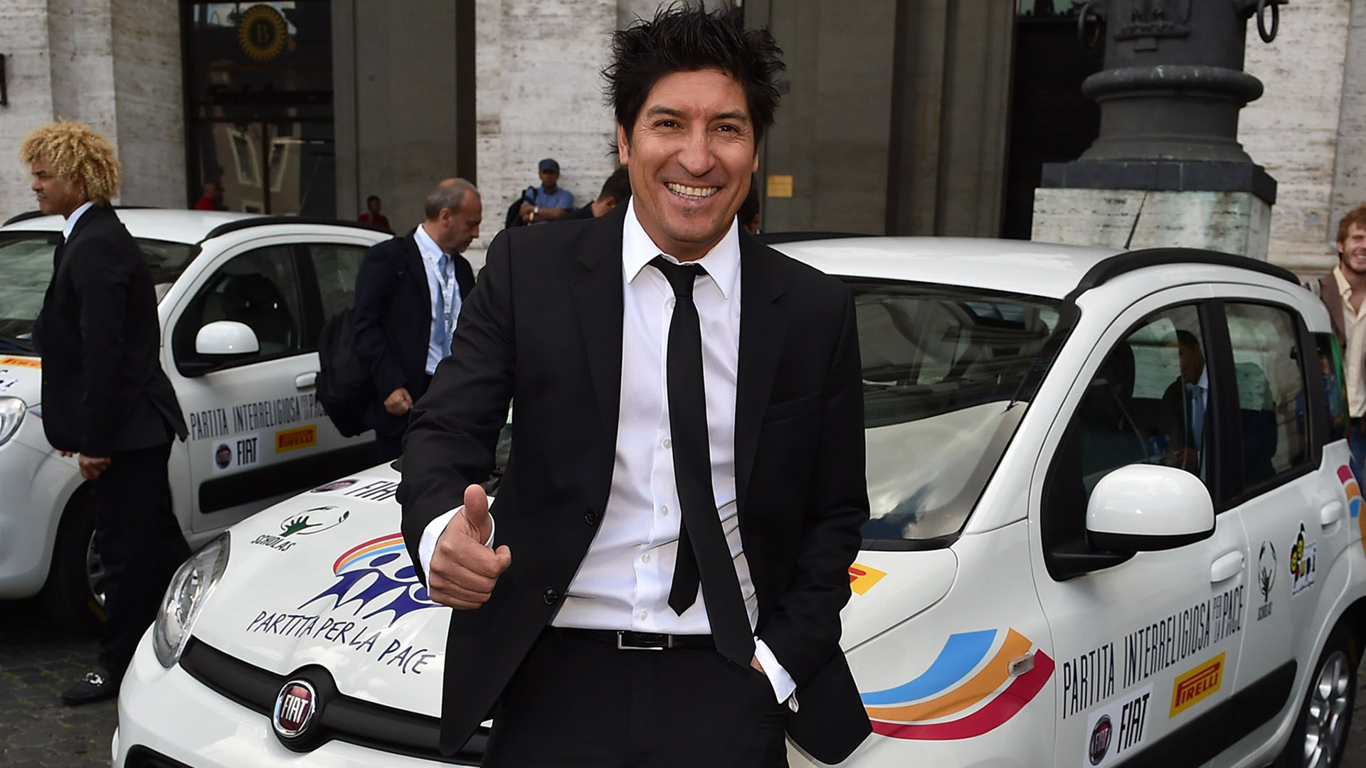 Luego de la pelea, y sin saber sobre el viaje de su pareja, Zamorano reservó el Civil (Getty Images)
